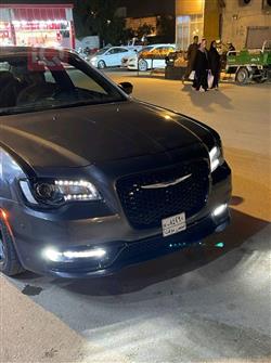 کرایسلەر 300